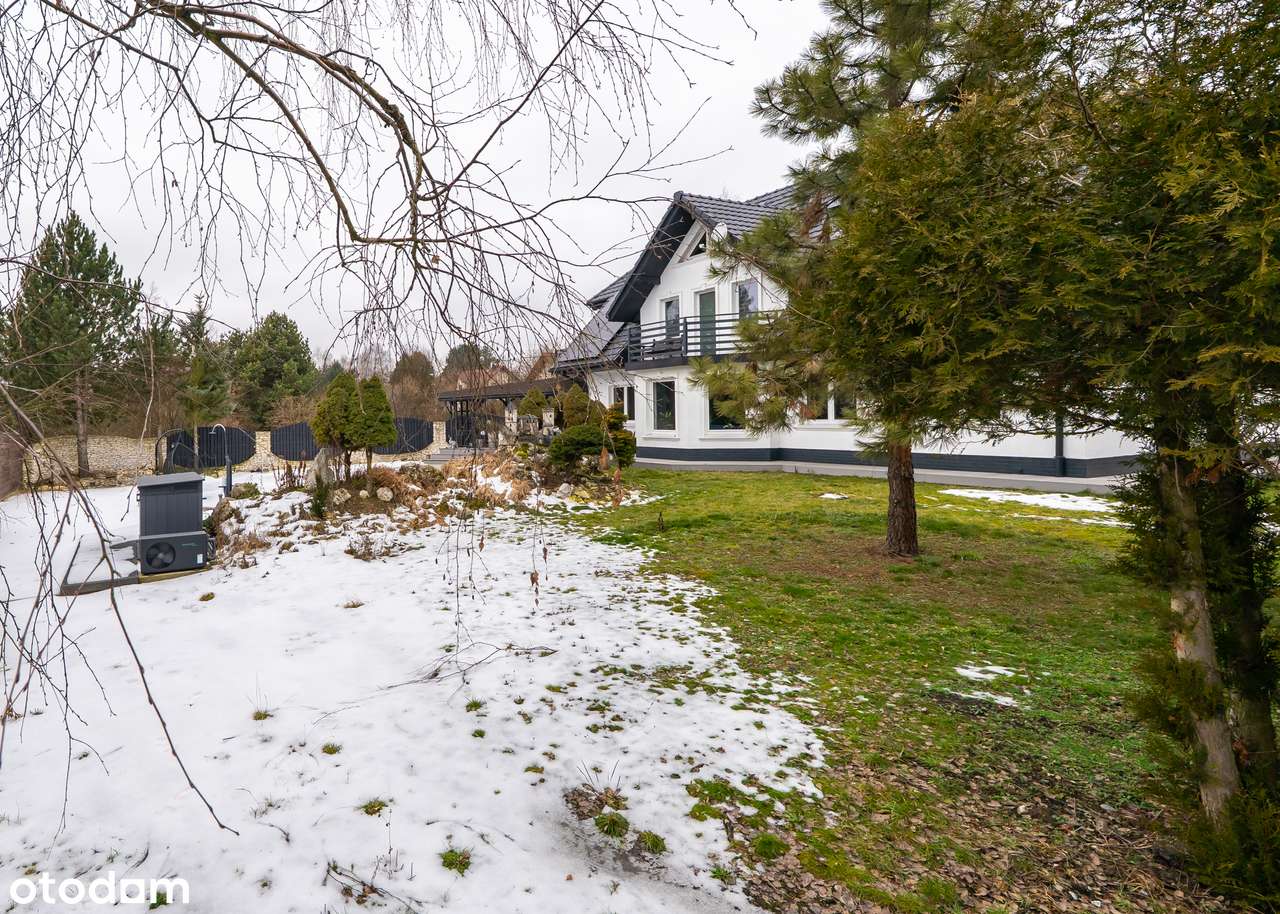 Podlesie (ta część bez smogu) - dom 320 m2 z działką 1400 m2 i basenem-11