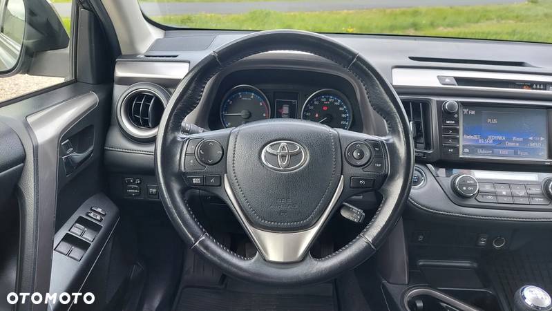 Toyota RAV4 2.0 D-4D 4x2 Start-Stop Executive - 20