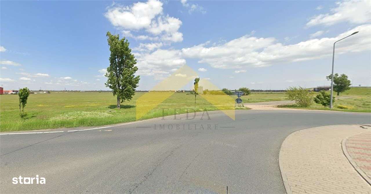 De vanzare teren intravilan 4,9 ha la coborare de pe autostrada spre Z - Imagine principală: 5/5