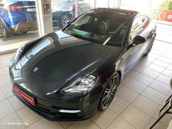 Porsche Panamera 4 E-Hybrid 10 Years Edition - 41