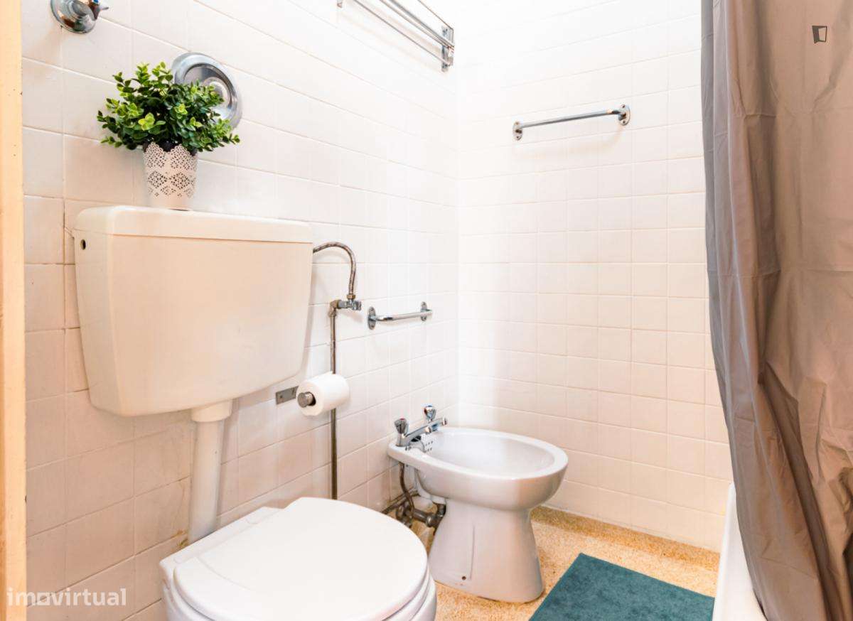 Quarto - localizado em Ramalde Porto - Grande imagem: 5/6