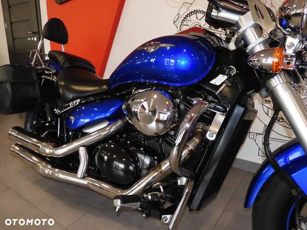 Suzuki Intruder - 6