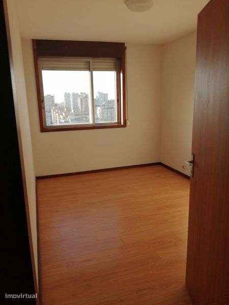 T3+ Garagem FOCO - Grande imagem: 5/12