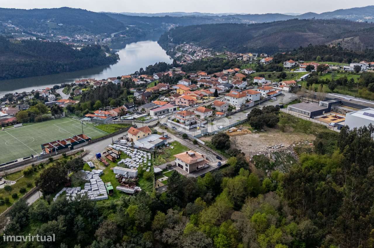 Exclusiva Moradia T3 de Luxo em Rio Mau, Penafiel - Grande imagem: 2/35