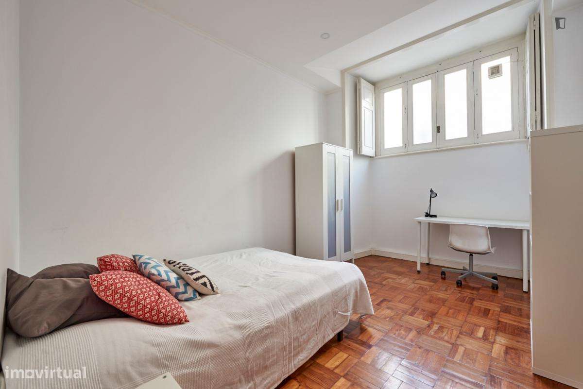 Quarto - localizado em Alameda Lisbon - Grande imagem: 4/10