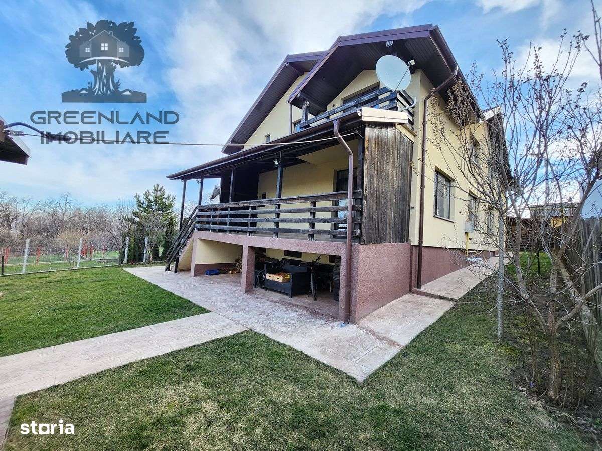 Vila 4 CAM, 2 bai, 150mp, teren 700 mp, langa Famiy Market Miroslava - Imagine principală: 1/11