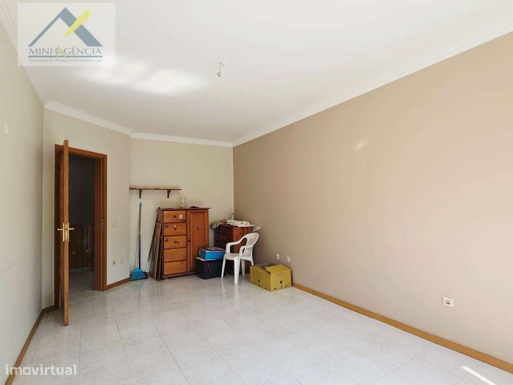 Apartamento T2 no Vale do Cobro em Setúbal-3