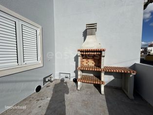 Moradia V1 transformado em V3 totalmente remodelado em Setúbal - Grande imagem: 4/19