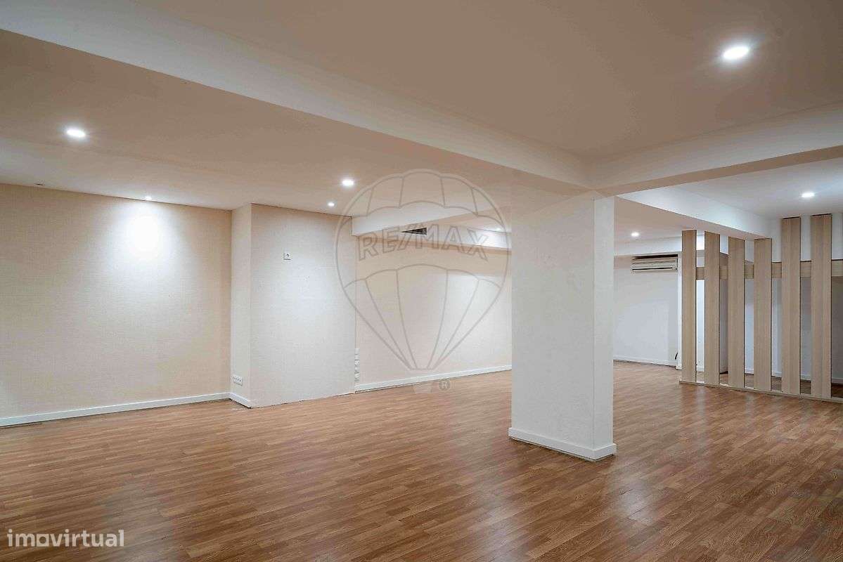 Loja à venda em Telheiras-23