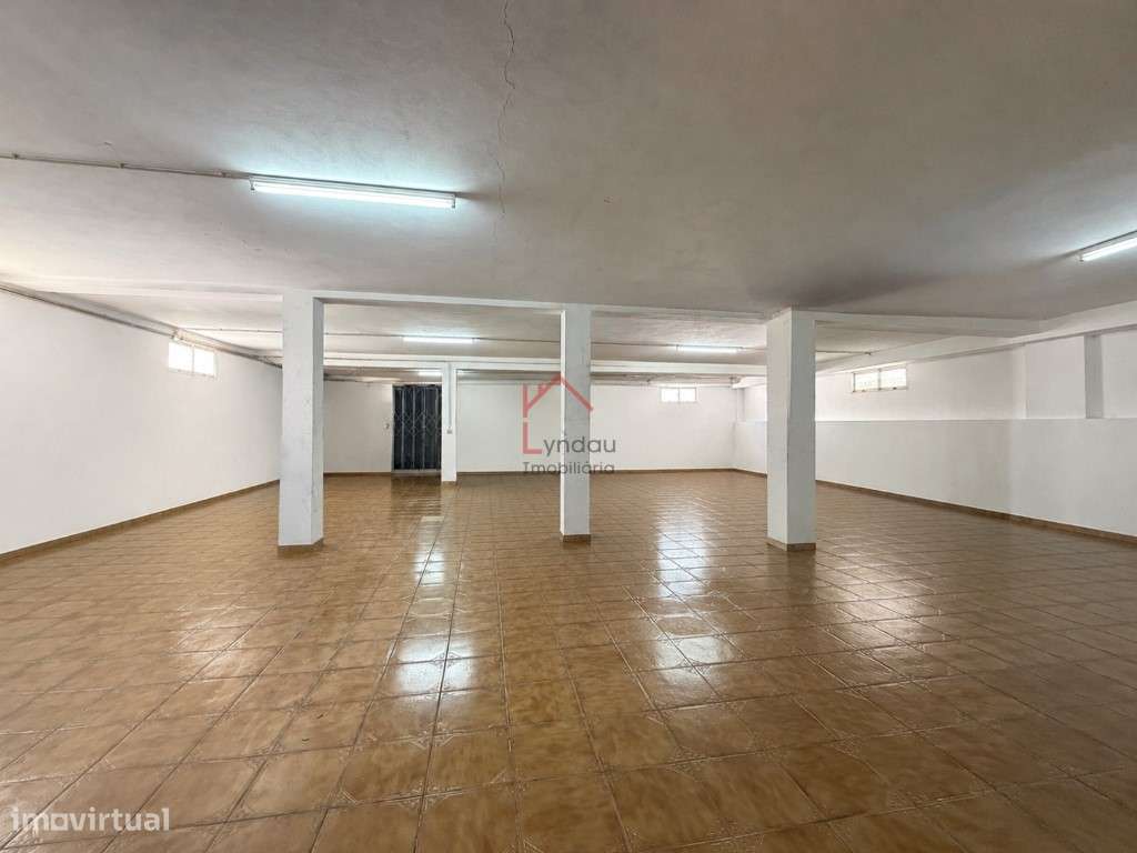 Pavilhão industrial Joane VNF-9