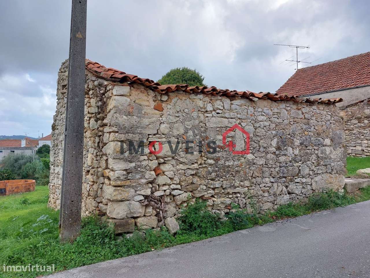 Terreno e ruína com vista Fantástica - Grande imagem: 2/4