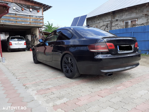 BMW E92 2.0D 177CP Toate Piesele Disponibile Trager Capota Aripi Usi Portbagaj Faruri Stopuri - 5