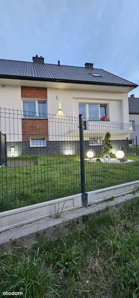 OKAZJA Dwa domy wolnostojące, poddasze, wysoki standard