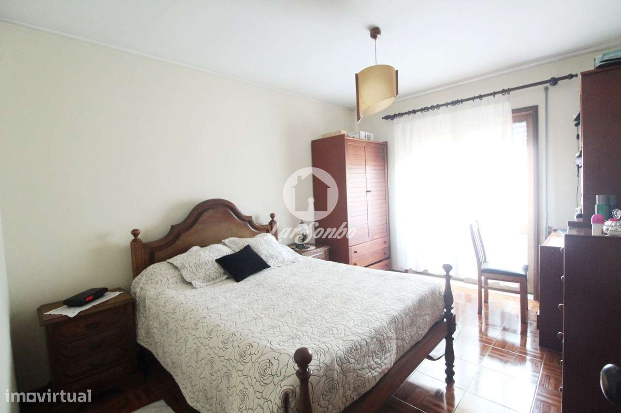 Apartamento T2, situado em Valongo-8