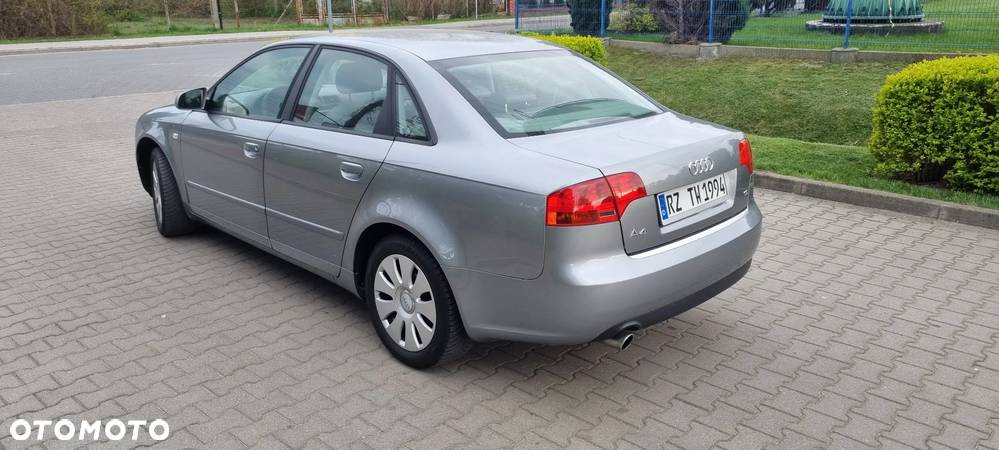 Audi A4 Avant 1.6 - 3