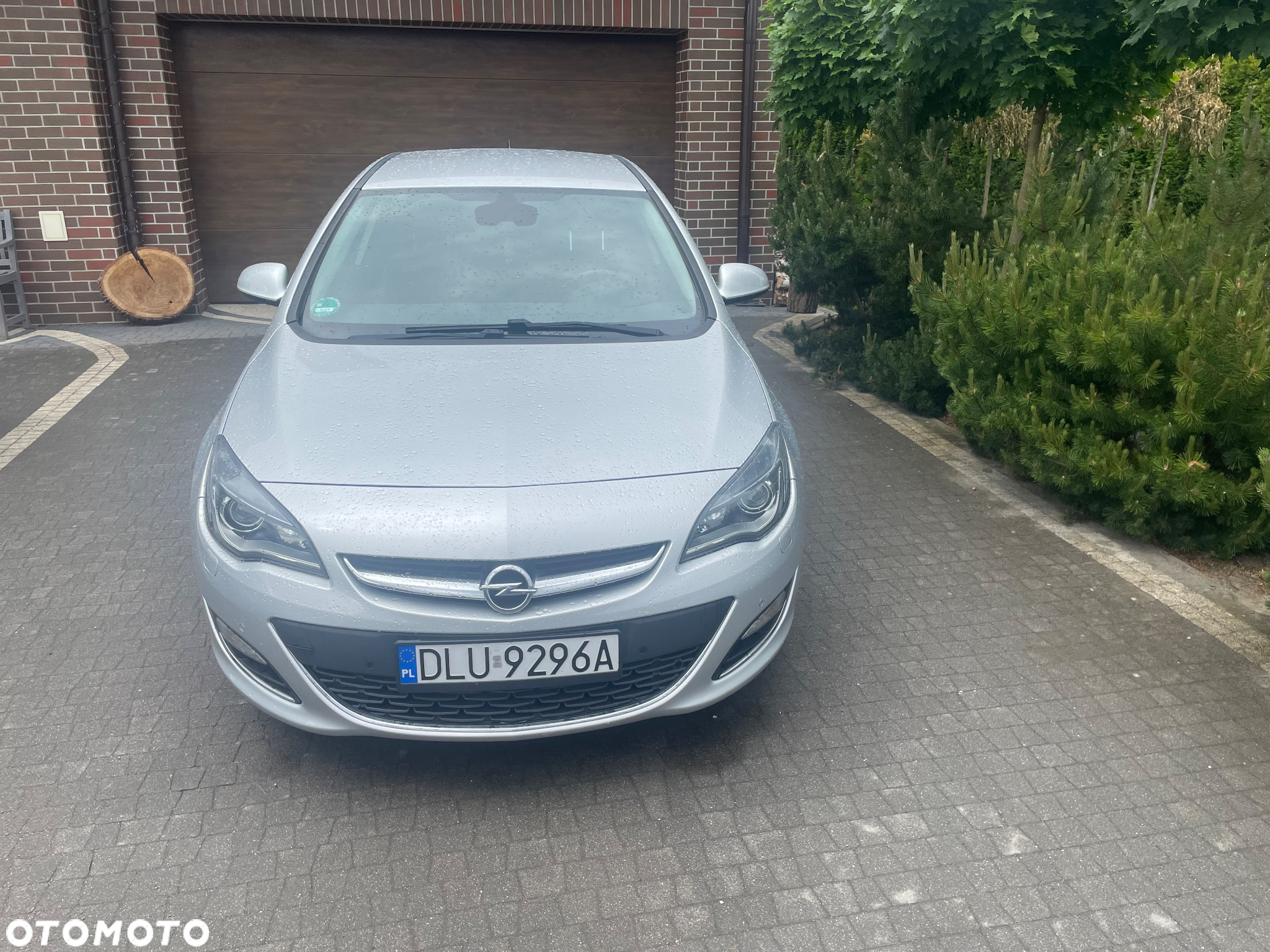 Opel Astra IV 1.4 T Cosmo EU6 - 9
