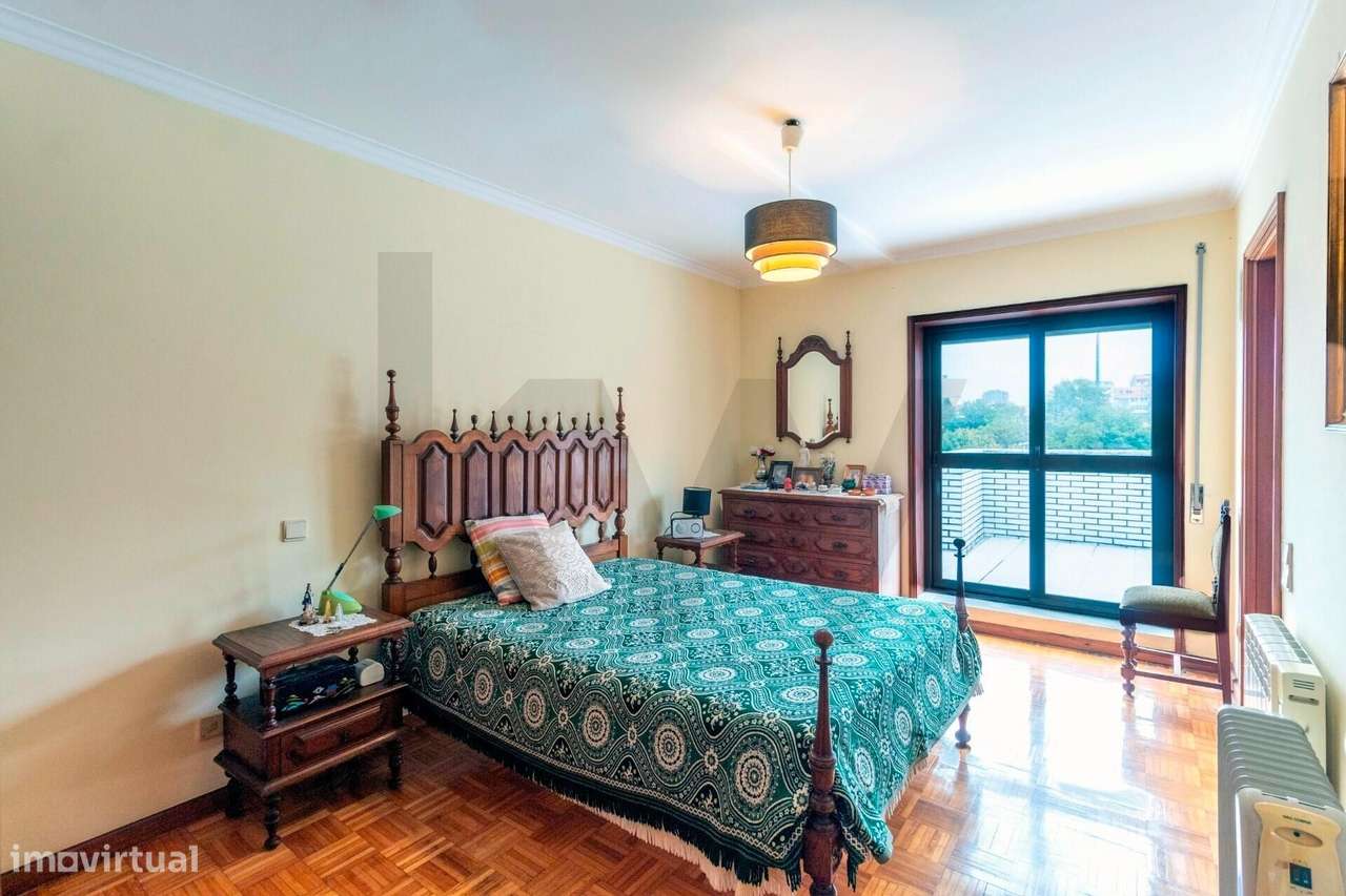 T3 c/ 127m2 Privativos e 101m2 de Terraços (Box + Lugar) | Santa Marin-24