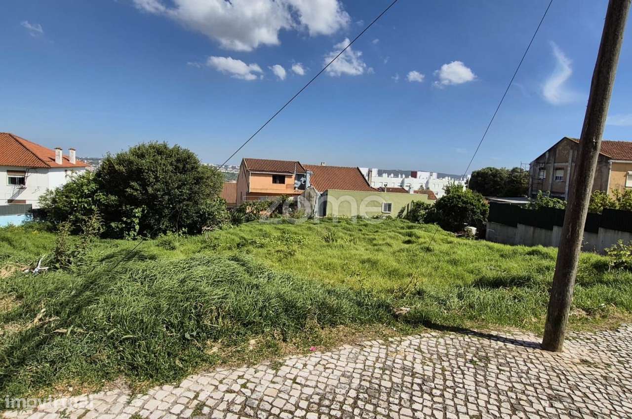 Terreno Urbano para Construção Amadora-11