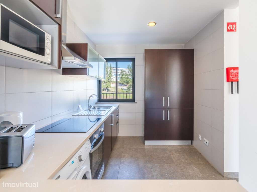 Apartamento T2 localizado no Algarve Race Resort, Portimão-9