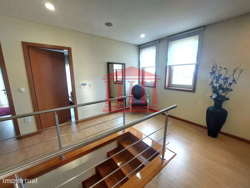 MORADIA V4 SEMINOVA-15