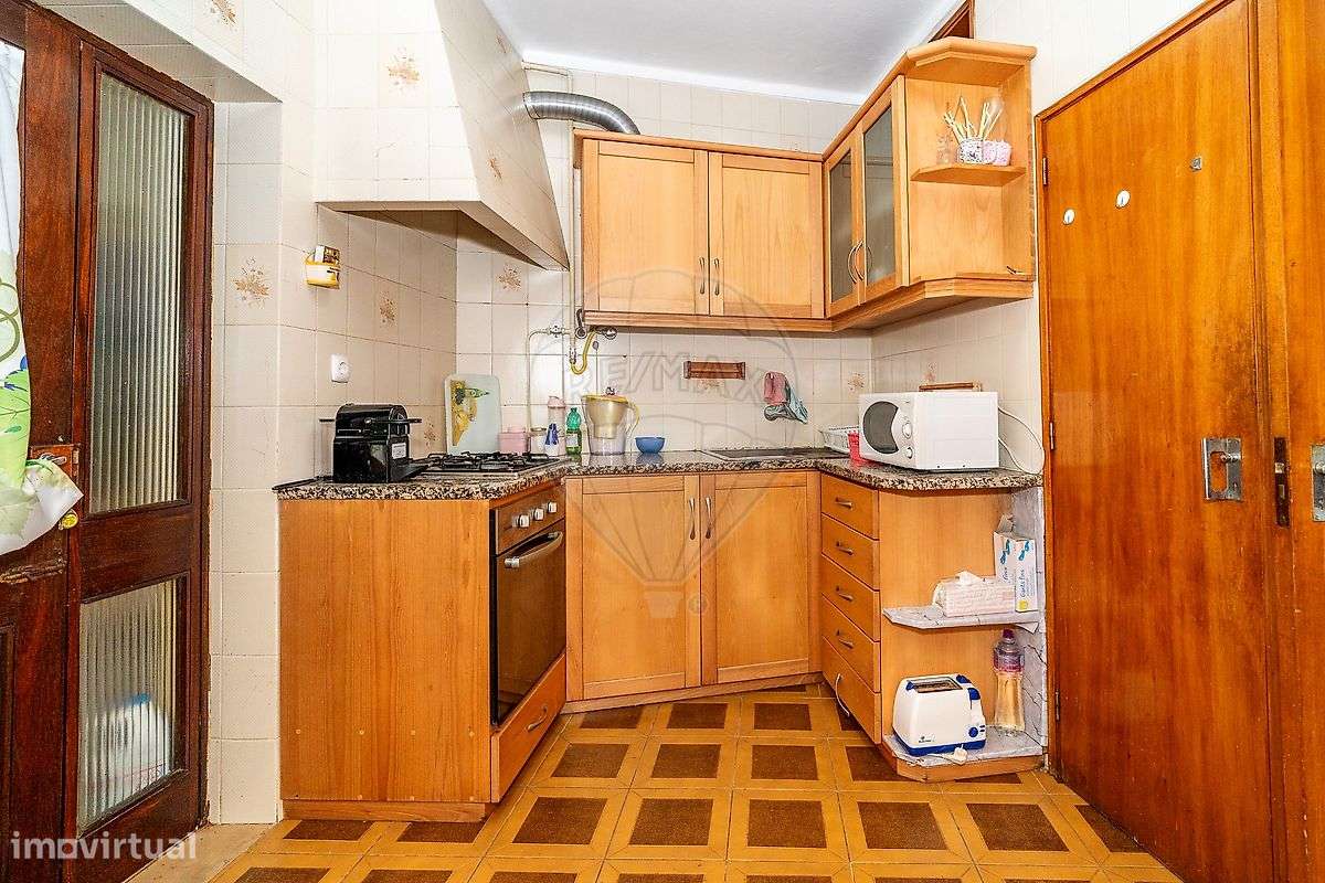 Moradia T4 para venda-5