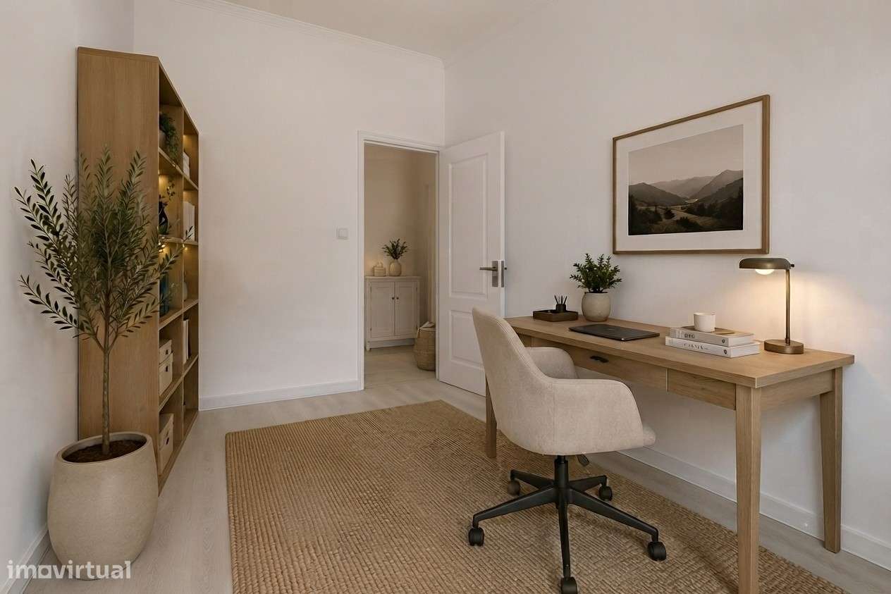 T3 Remodelado com 2 Varandas em Cascais | Pronto a Habitar-12