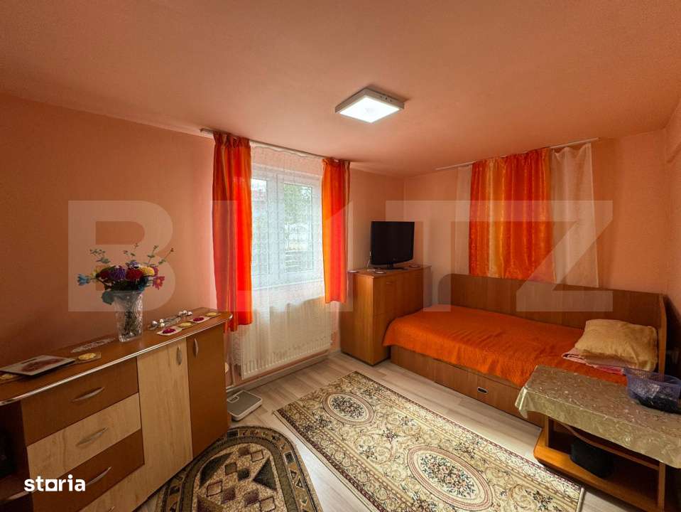 Casa cu 3 camere, 70 mp, in Ghelari - Imagine principală: 2/16