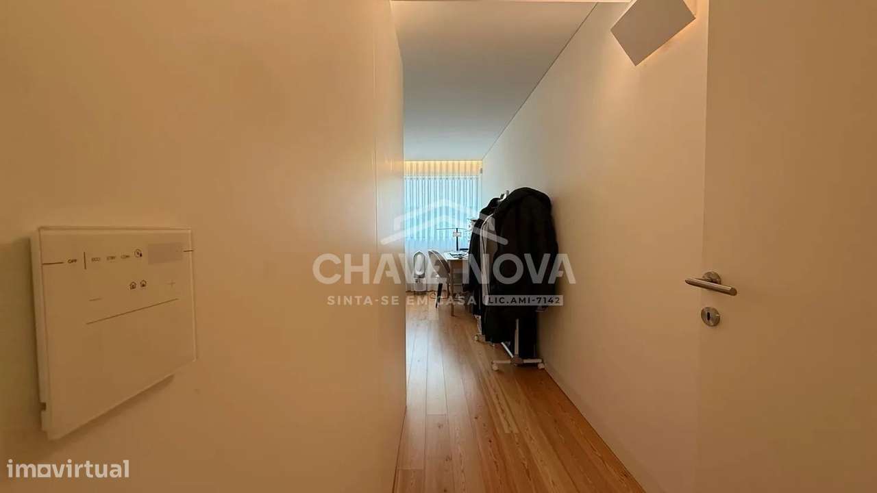 Apartamento t2 à venda na Rua António Bessa Leite-16