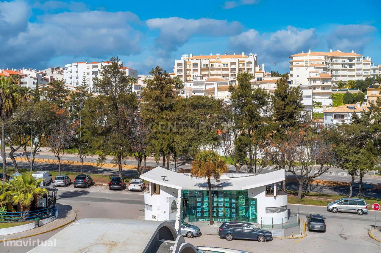 Fabuloso Estúdio T0 no centro de Albufeira em condomínio privado. - Grande imagem: 4/22