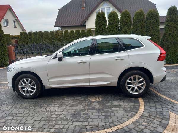 Volvo XC 60 T5 AWD Geartronic Momentum Pro - 8