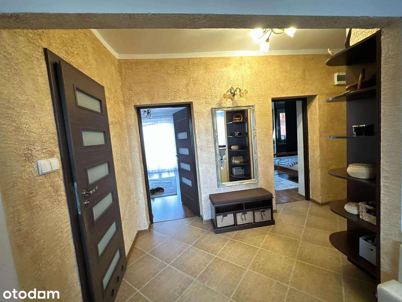 Przestronne 3 pokojowe mieszkanie, gotowe do zamieszkania!-10