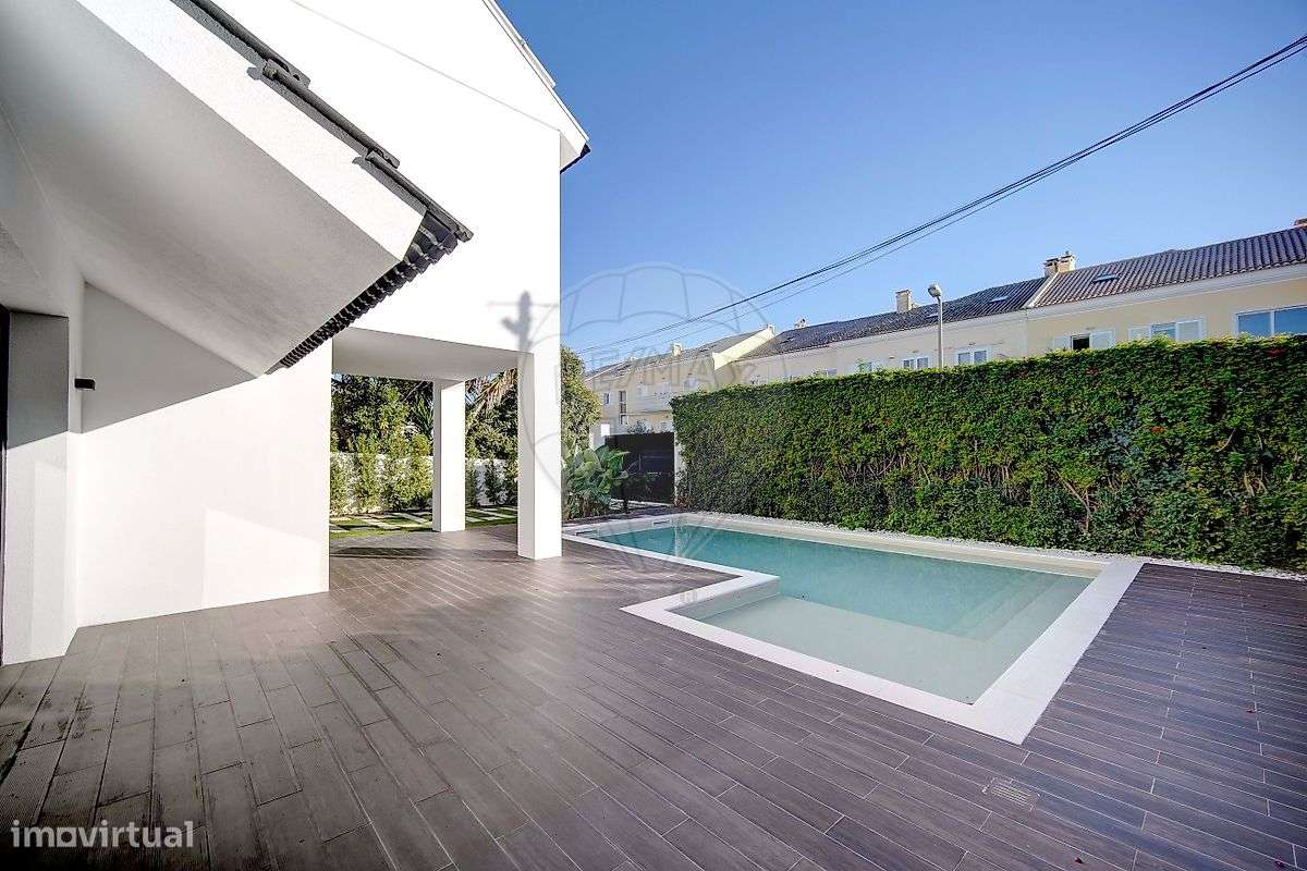 Moradia T5 para venda-5