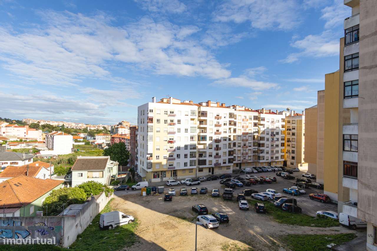 Apartamento T3 com 2 casas de banho em Agualva-31