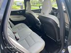 Volvo XC 60 B5 B AWD Momentum - 23