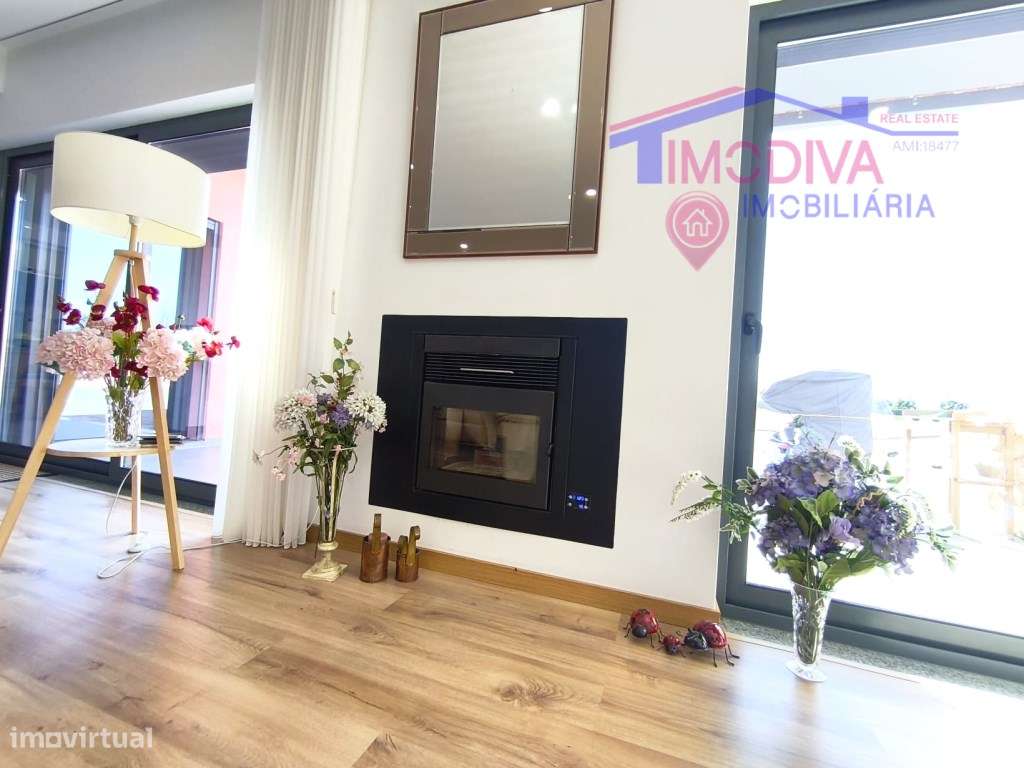 Moradia térrea T3 com garagem em Figueiró dos Vinhos-12