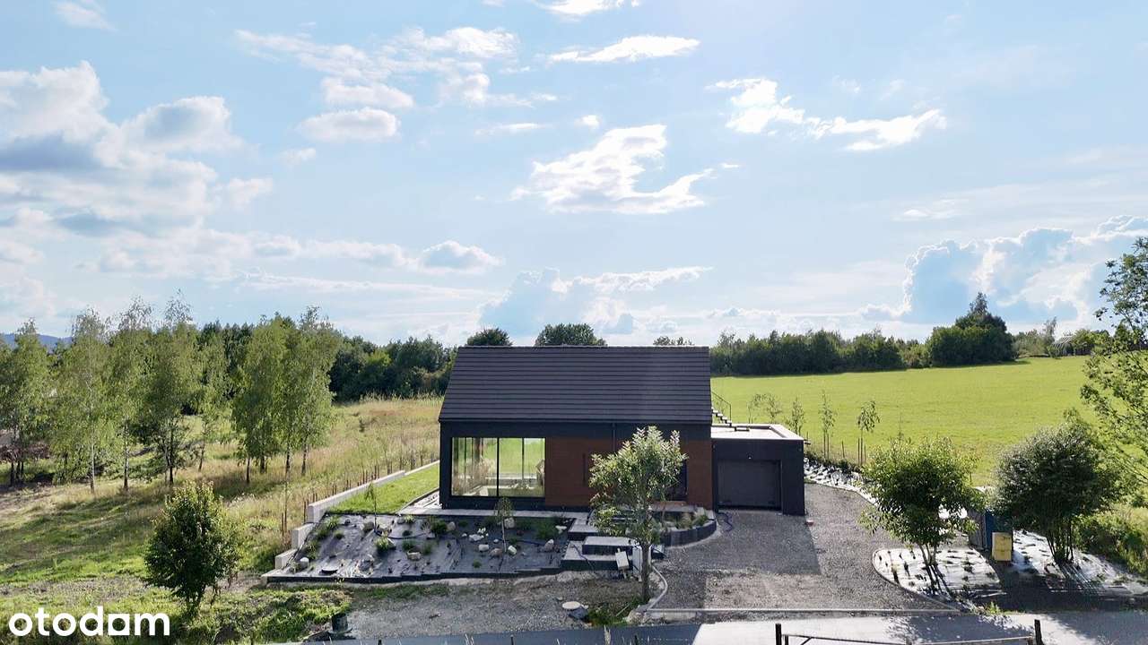 Nowoczesna willa w Bielsku-Białej - widok i lokalizacja za 1 mln $-4