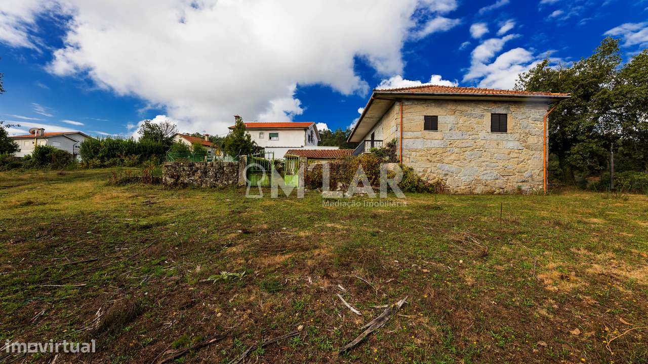 Quinta com moradia T3, em Pedralva - Braga-35