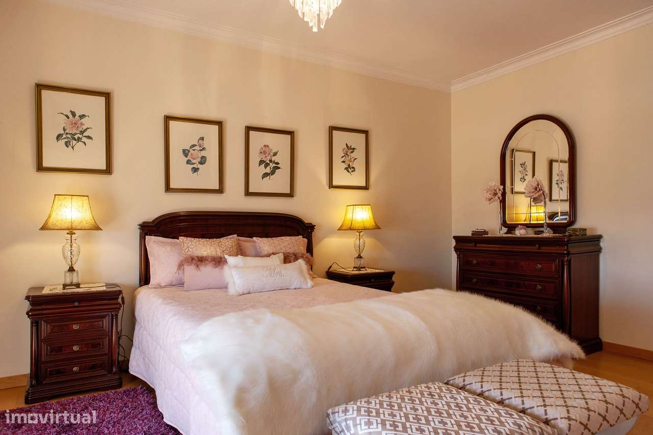 Fantástica Moradia Em Valongo.-24