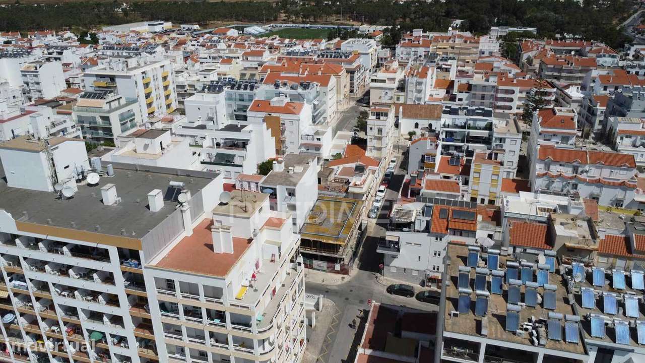 T3 duplex, segunda linha Monte Gordo, vista mar, praia 100m - Grande imagem: 4/12