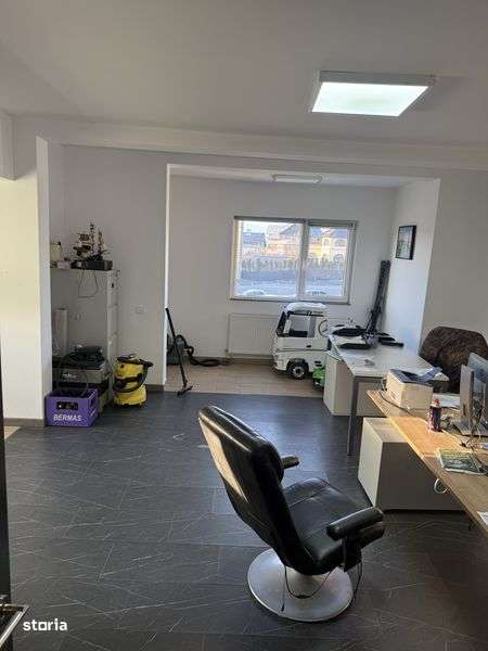 Inchiriez birou 49 mp - Imagine principală: 4/4