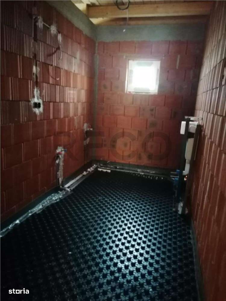 RECO Casa 4 camere, Alparea - Imagine principală: 4/6