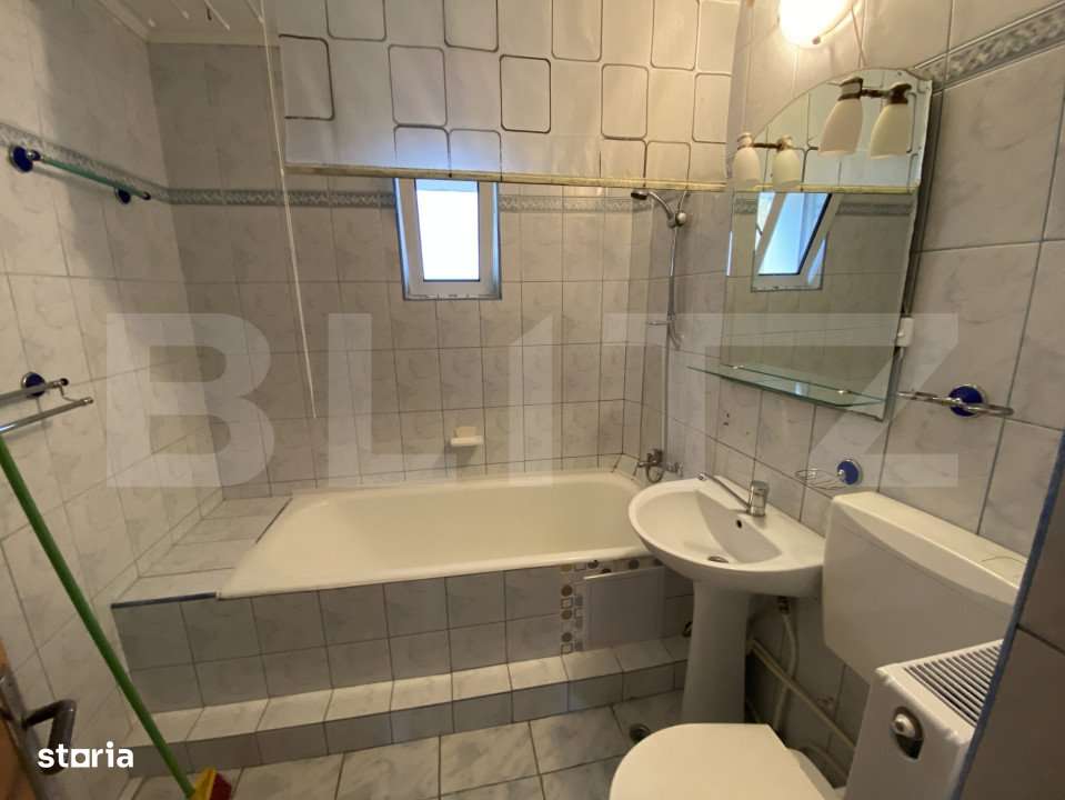 Apartament de 3 camere  in suprafata de 54 mp, zona Bradet - Imagine principală: 5/14