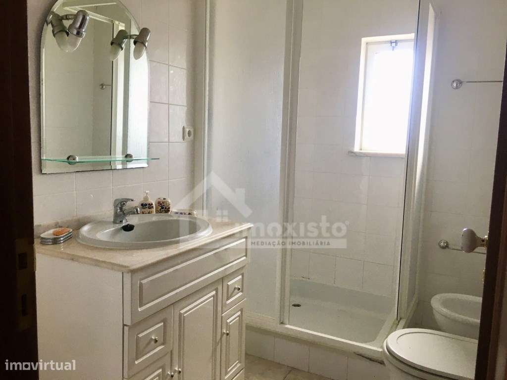 Moradia T6 pronta a habitar com piscina em Lousã-49