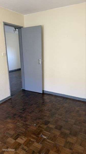 Apartamento T2 alugar - Grande imagem: 4/8