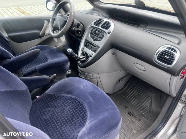 Citroën Xsara Picasso 1.6 HDi Exclusive - 21