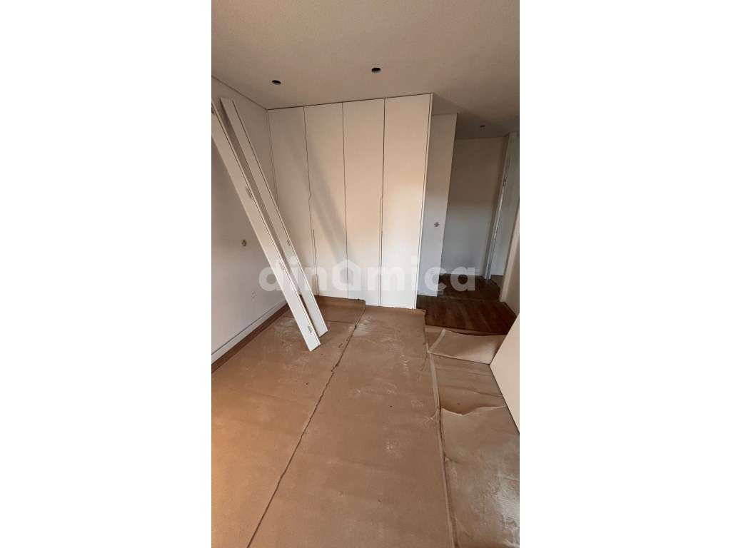 Apartamento T3 4º ANDAR VILA TALVAI! - Grande imagem: 5/18