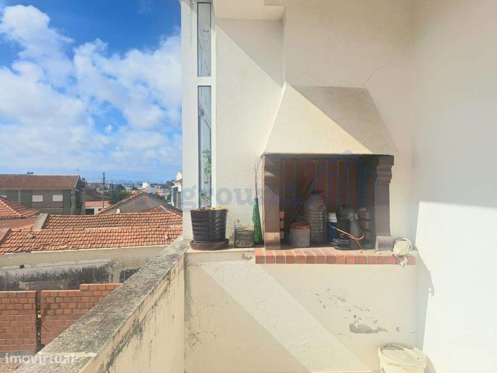Excelente apartamento T3 com garagem e arrecadação - Marinha Grande-6