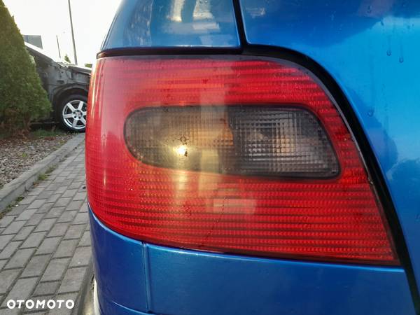 CITROEN XSARA LAMPA TYLNA LEWA W BŁOTNIK - 1