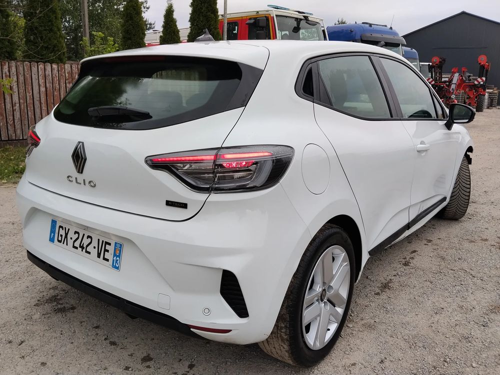 Renault Clio V 1.6 E-TECH Full Hybrid 145 Evolution 2024