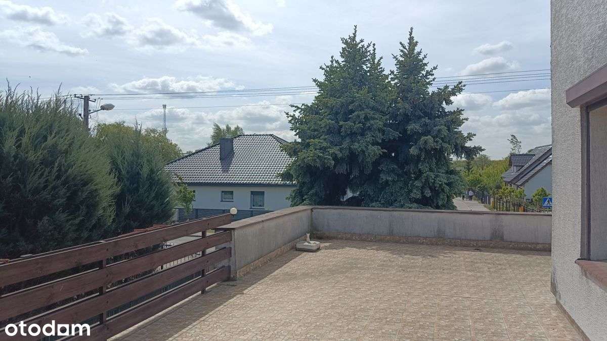 Duży dom z potencjałem-4